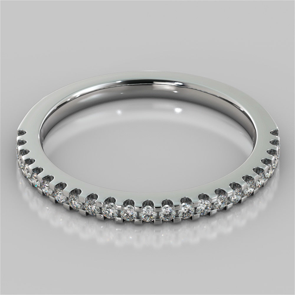 Scalloped Setting Wedding Band
