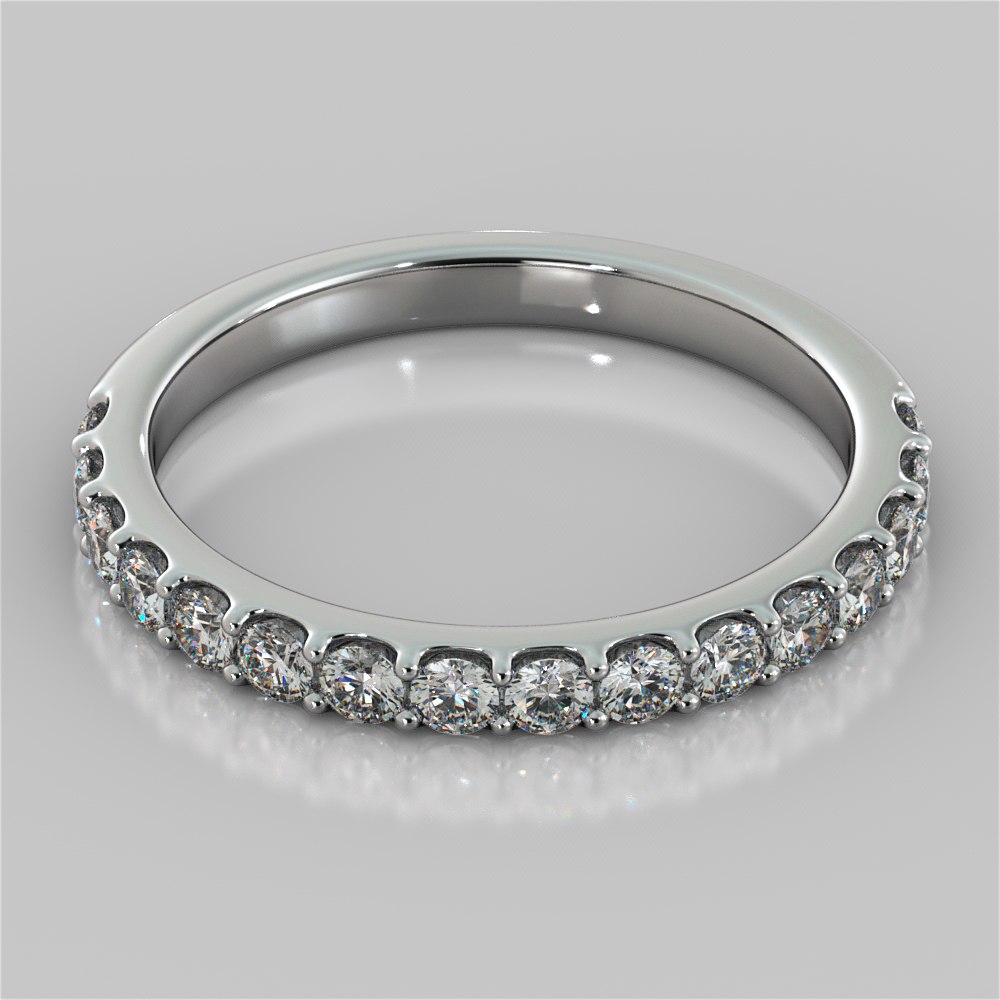 Round Cut Cathedral Style Engagement Ring With Side Accents